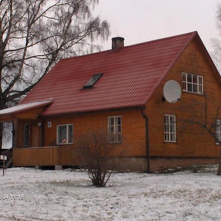 Willa Kalda Talu Tõlliste Pokój zdjęcie